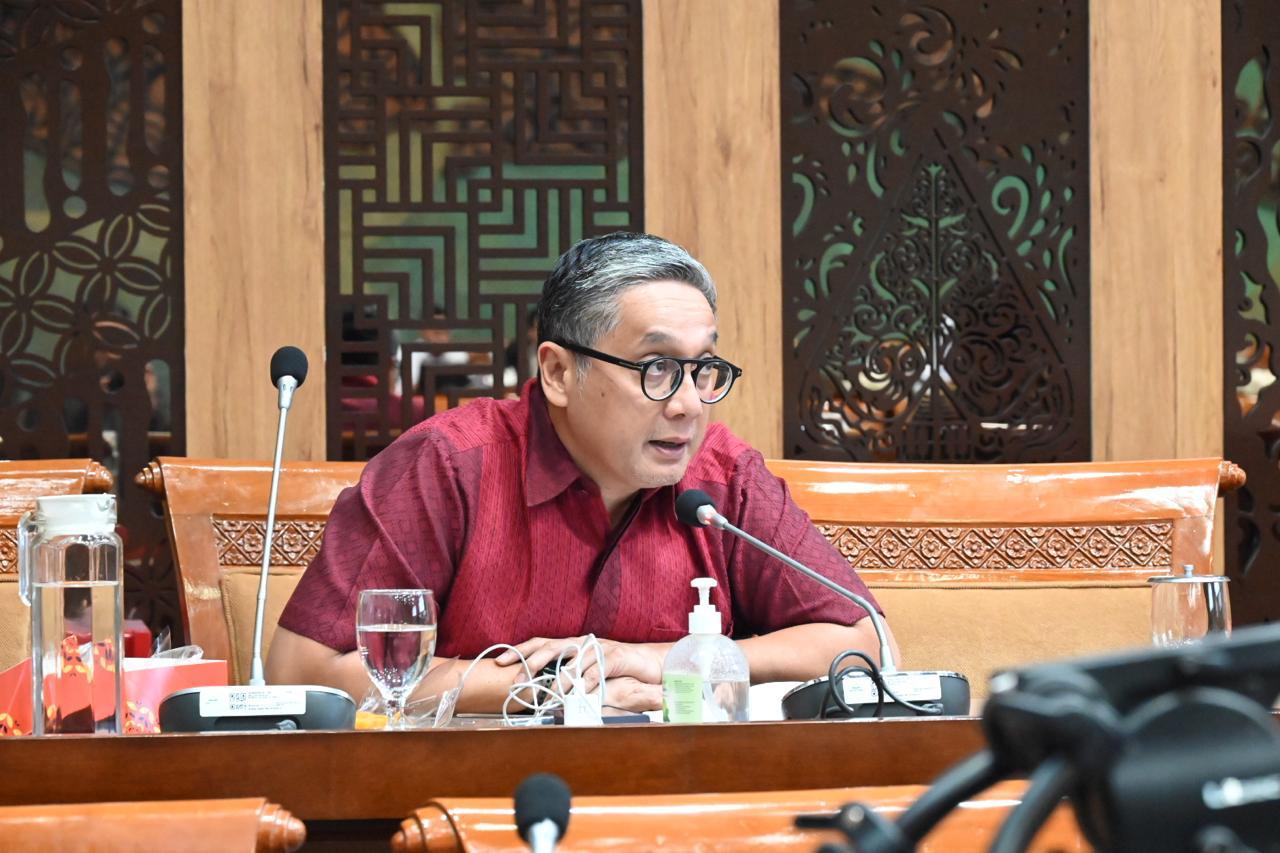 Putra: Rasa Frustrasi dan Kekesalan Masyarakat terhadap Sikap DPR