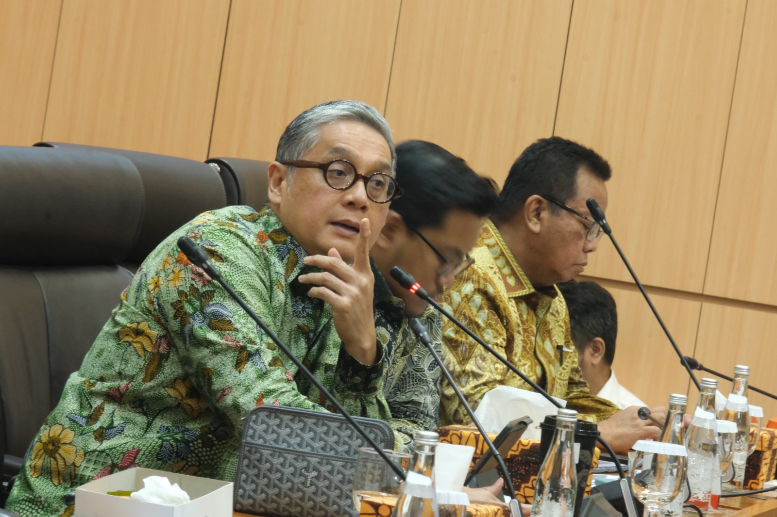 Rapat Kerja Komisi VII DPR RI dengan Menteri Pariwisata RI